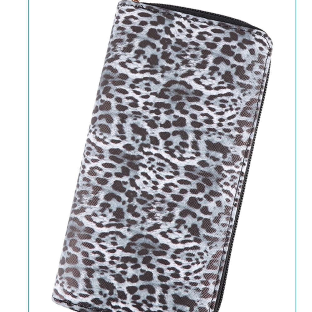 NWT Sexy Cheetah Print Zip Around Wallet!